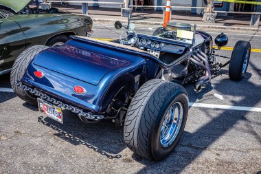 Virginia City, NV - 30 Temmuz 2021: 1923 Ford Model T Roadster 'da yerel bir araba fuarında özelleştirildi.