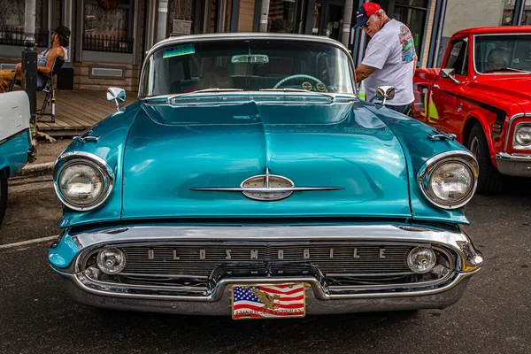 Virginia City Julio 2021 1957 Oldsmobile Golden Rocket Hardtop Coupe —  Fotos de Stock