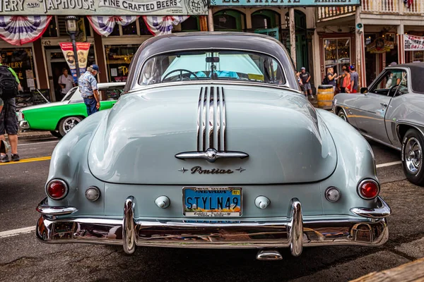 Virginia City Július 2021 1949 Pontiac Streamliner Eight Series Silver — Stock Fotó