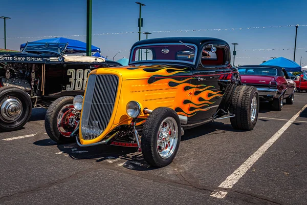 Рено Августа 2021 1934 Ford Model 40B Deluxe Window Coupe — стоковое фото