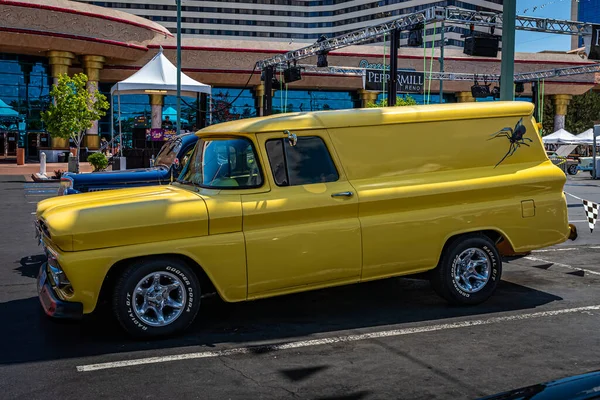 Рено Невада Августа 2021 Года 1960 Chevrolet Panel Truck Местном — стоковое фото