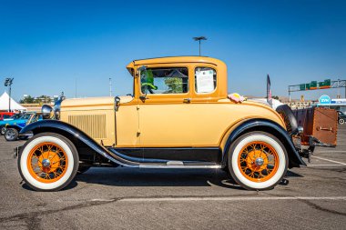 Reno, NV - 4 Ağustos 2031 Ford Model A Standart Coupe Yerel bir araba fuarında.