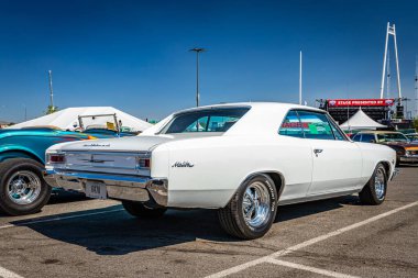 Reno, NV - 4 Ağustos 2021: 1966 Chevrolet Chevelle Malibu coupe Yerel bir araba fuarında.