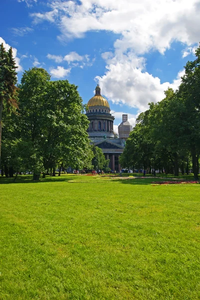 St. Isaac's Cathedral view in St. Petersburg — Stock fotografie