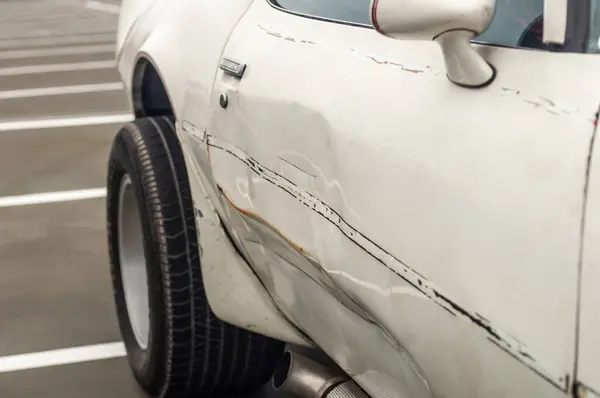 Broken Bumper Parking — Stock Photo, Image