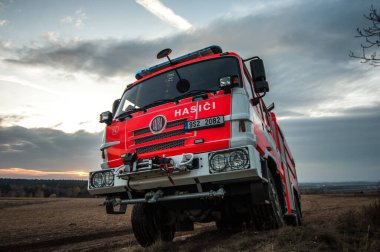 İtfaiye aracı, İtfaiye ve Gönüllü İtfaiye Ekibi 'nin itfaiye ve kurtarma operasyonları için kullandığı araçtır..