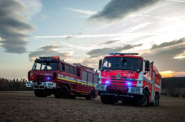 İtfaiye aracı, İtfaiye ve Gönüllü İtfaiye Ekibi 'nin itfaiye ve kurtarma operasyonları için kullandığı araçtır..