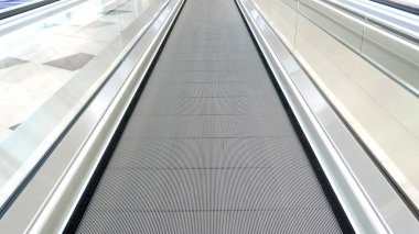 Asansör yürüyen merdiven perspektif açısı taşıma