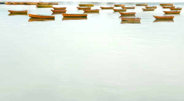 Fiskebåtar i hamnen — Stockfoto