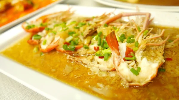 Camarones de mariscos con salsa — Foto de Stock