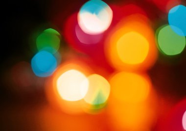 Renkli şehir bokeh ışıkları