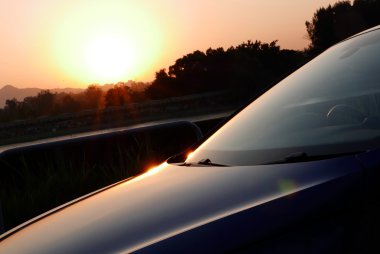 Güzel sunse, araba şeklin gölge