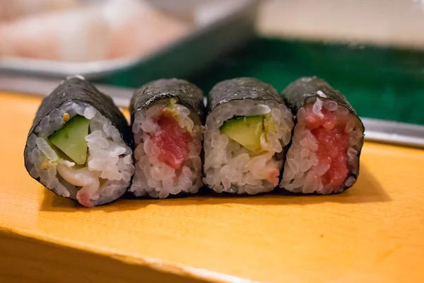 Sushi auf dem Tisch — Stockfoto