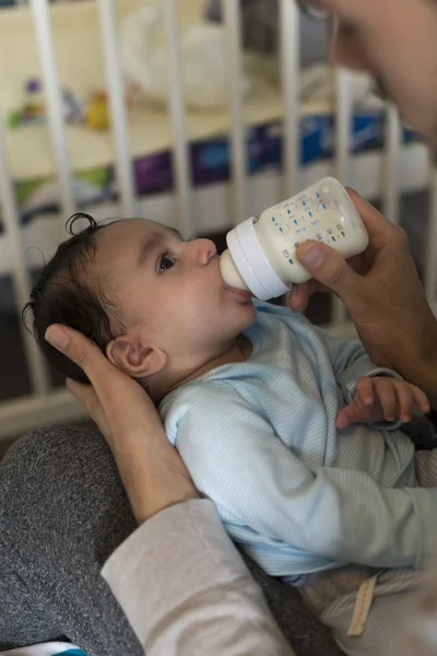 Baby bottle time — Stock Photo, Image