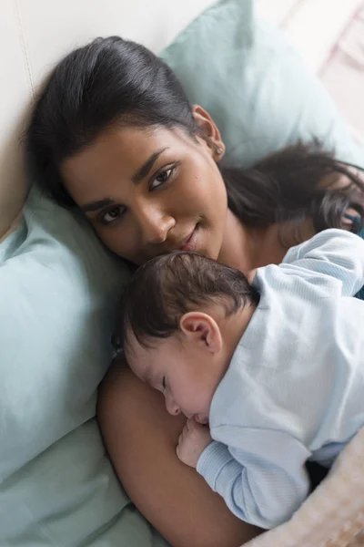 Callar pequeño bebé — Foto de Stock