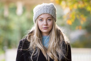 Genç bir kadının portresi