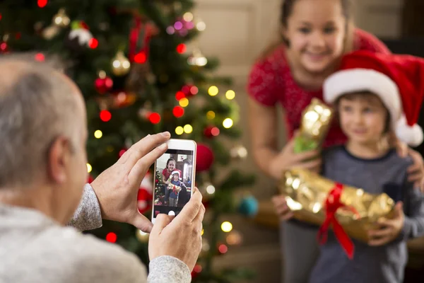 クリスマス家族の写真 — ストック写真