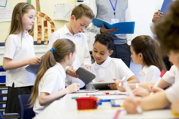 In der Schule glücklich — Stockfoto