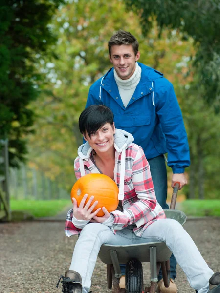 Couple playing around outdoors — Stock Photo, Image