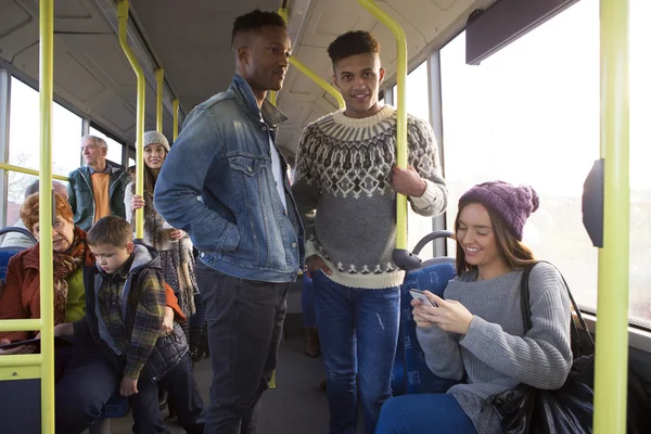 Gente en el autobús —  Fotos de Stock