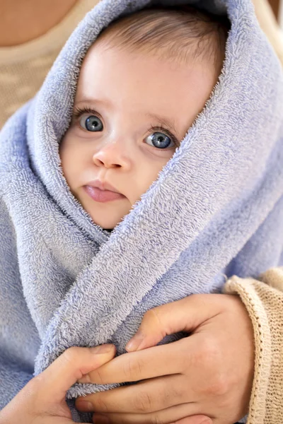 Bebê após banho — Fotografia de Stock