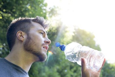 Çalışan iken sulu tutulması