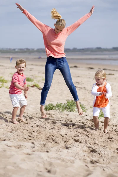 Happy Little Family — Stock Photo, Image