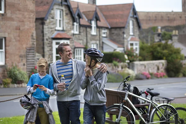 Familienradtour — Stockfoto