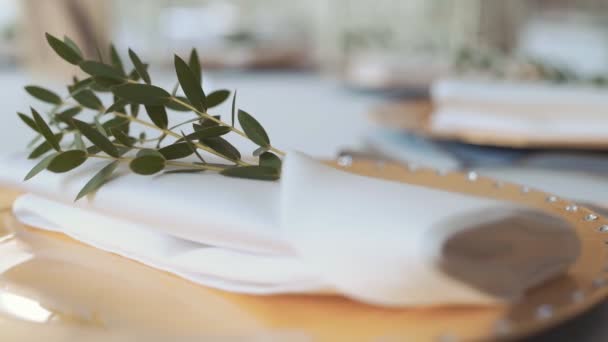 Table décorée pour le dîner de mariage — Video