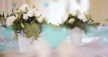 Masada çiçekler - güzel çiçekler.