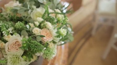 Düğünde masa süslemeleri.