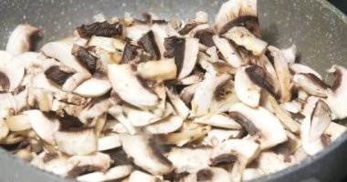 Tavada Kızartma Mantarı