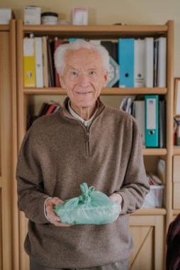 Neşeli son sınıf yemekleri, Covid-19 salgını sırasında karantina.