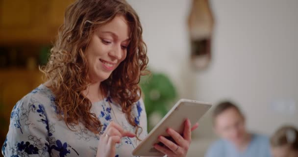 Woman Browsing Digital Tablet Doing Online Shopping. — Stock Video