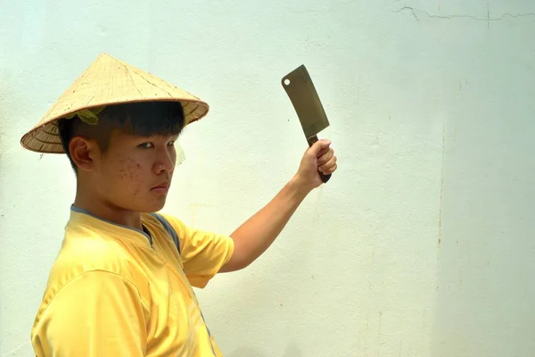 Asiatische Teenager Männer Mit Bauernmütze Und Gelbem Hemd Der Hand — Stockfoto