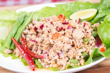 Laab. Tay Spicy kıyılmış et salata