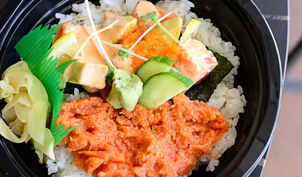 Suchi Japon yemek ayarla