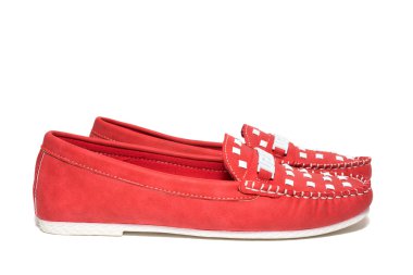 beyaz arkaplanda ayakkabılar