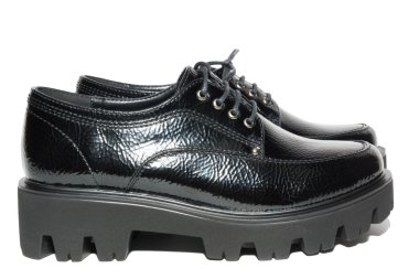 Beyaz arka planda kadın ayakkabıları