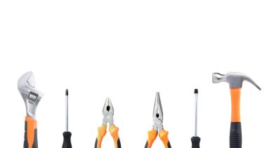 El aletini ayarla. Elektrik işlerinde bükme, kesme, kıskaç için bir araçtır. Beyaz arkaplanda izole edilmiş tamir ya da yeniden inşa