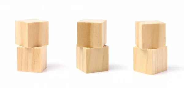 Zwei Übereinander Gestapelte Geometrische Holzwürfelblöcke Isoliert Auf Weißem Hintergrund Spielzeug — Stockfoto