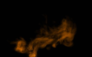 Kahverengi sis veya buhar dumanının soyut yakın çekimi. Gizemli karanlıkta, siyah arka planda izole edilmiş.