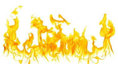 Ateş alevi beyaz arkaplanı izole etti. Hareket tasarımı, patlama etkisi, sinematik patlama sahneleri, meşaledeki ısı enerjisi kavramları. Isı dokusu, ızgarada yanar. Gece alevler yanıyor, ateş cızırdıyor