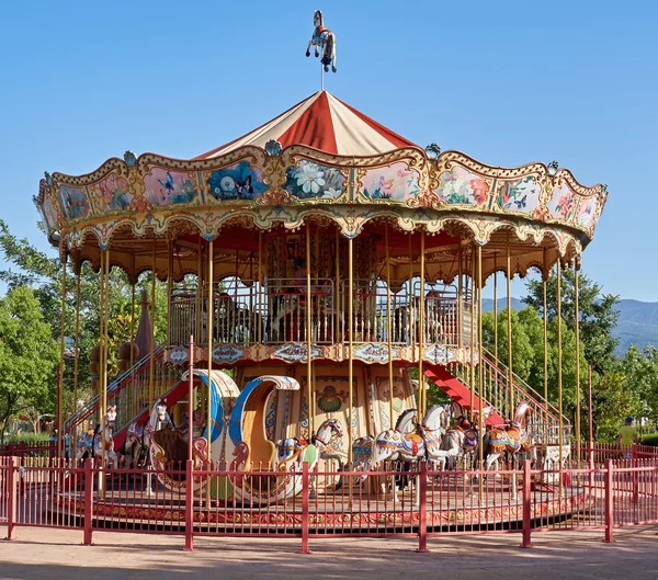 Carrossel Merry Go Round na feira — Fotografia de Stock