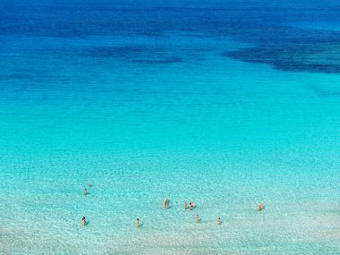Cennet denizi turkuazı plajı Sicilya lapedusa