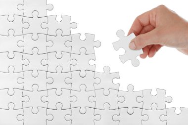 Beyaz yapboz deseni izole edildi