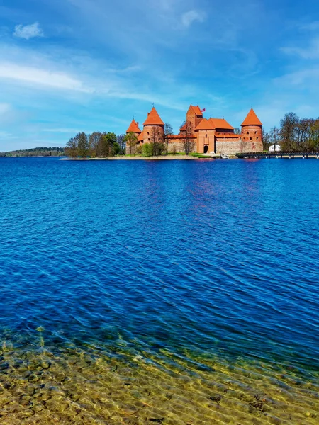 Trakai Wyspa Zamek Galve Jezioro Litwa Wiosną Miejscowość Turystyczna Starożytna — Zdjęcie stockowe