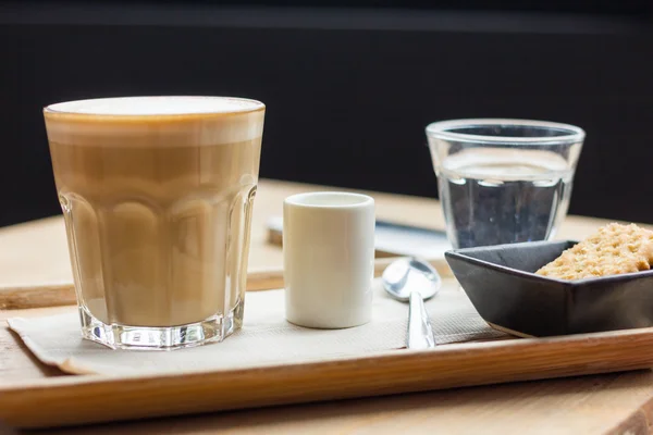 Taza de café en la cafetería — Foto de Stock