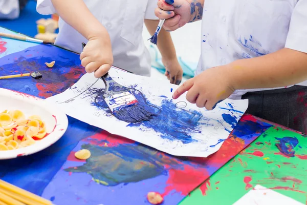 Hands of painting — Stock Photo, Image