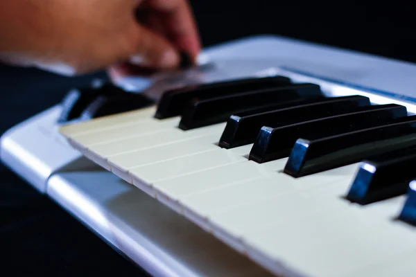 Le contrôleur clavier midi — Photo